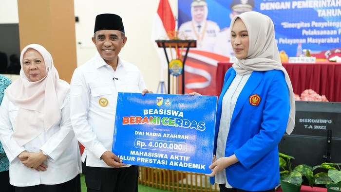 1 000 Mahasiswa asal Tolitoli Terima Beasiswa Berani Cerdas Rp 3 27 M